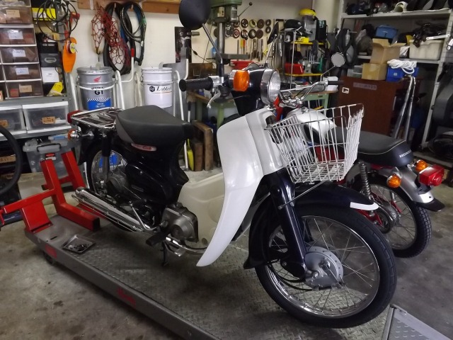 スーパーカブ９０ｄｘカスタム作業 モーターヘッド サイクルショップ