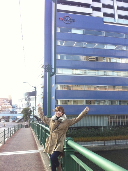 テレビに出て歌うよ。_a0209330_1795588.jpg