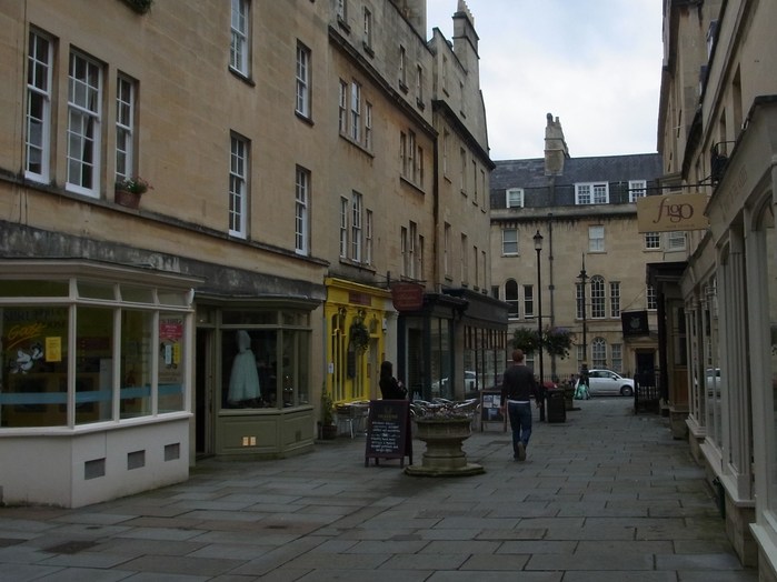 ローマ時代の浴場 ローマンバス(The Roman Baths)_d0116009_1129157.jpg