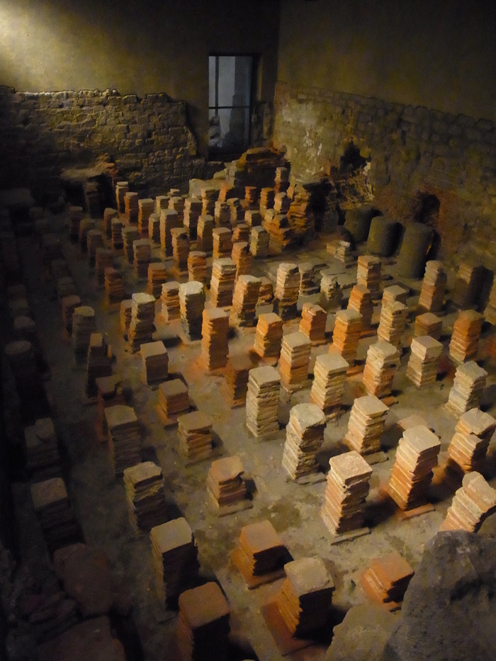 ローマ時代の浴場 ローマンバス(The Roman Baths)_d0116009_1175370.jpg