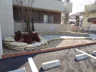 クローバー　庭をリニューアル_e0238112_14225430.jpg