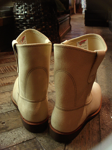 NEW : REDWING [9 NEW : REDWING [9