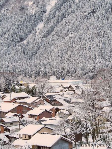 雪、積る町_e0303847_06357.jpg