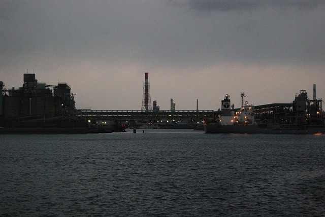 四日市港の夜景_c0124100_15313652.jpg