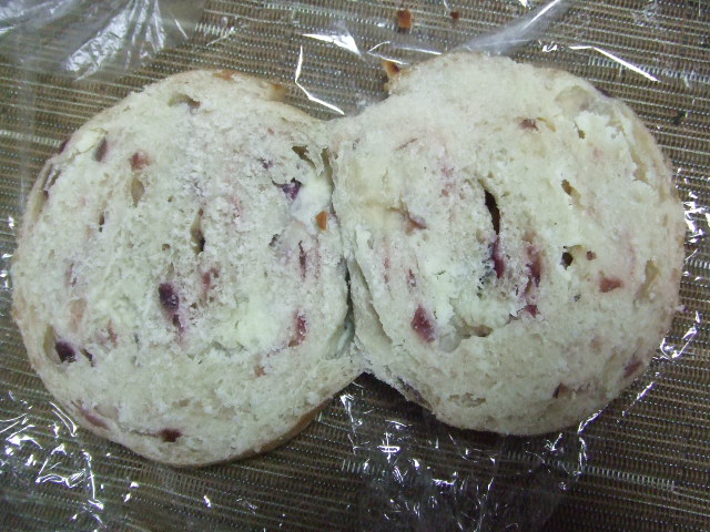 トゥルナージュ クランベリーホワイトチョコ_f0076001_23365621.jpg