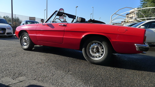 Alfaromeo 1600spider_a0129711_17171816.jpg