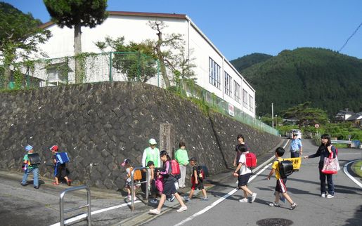 リニアの波及効果と地域特性を活かした地域づくり計画_c0238069_1425290.jpg