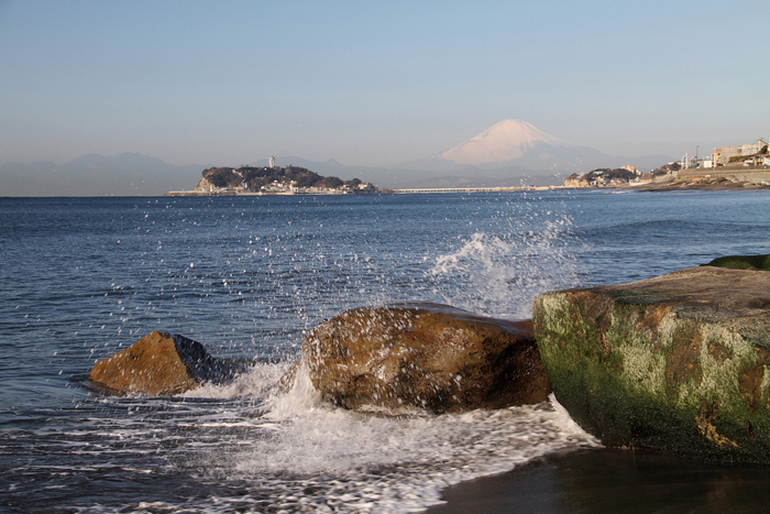 稲村ガ崎より江の島、富士山望む_d0240223_15433779.jpg