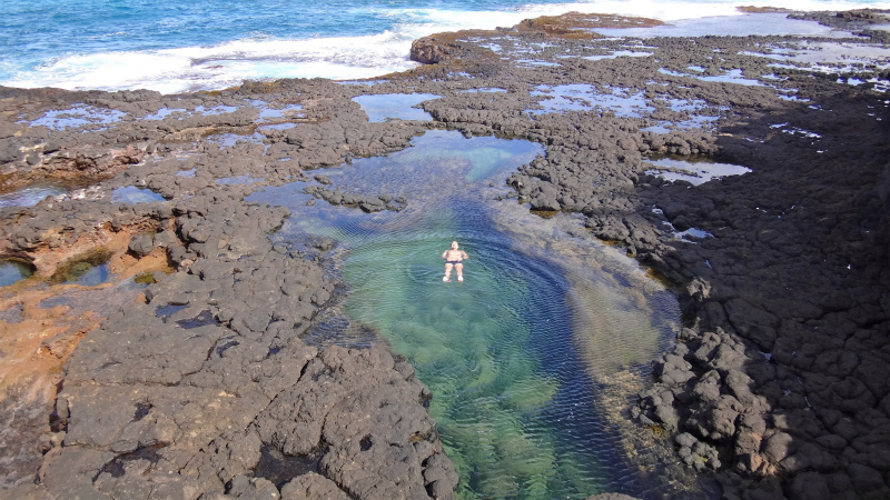 2013/01/10 Kauai island Trail Trip Day.4 Secret Beach Trail-Queen\'s Bath _b0220886_14123764.jpg