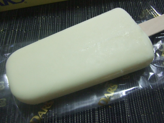 白いダース アイスバー_f0076001_23184621.jpg