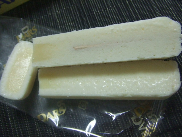 白いダース アイスバー_f0076001_2319022.jpg