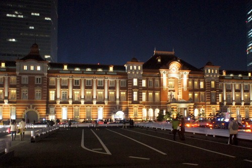 夜の東京駅_d0004728_9373170.jpg