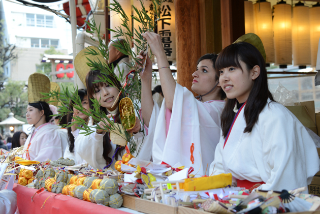 大阪で出会った50人の美女軍団!戎神社福娘写真_e0171573_19301875.jpg