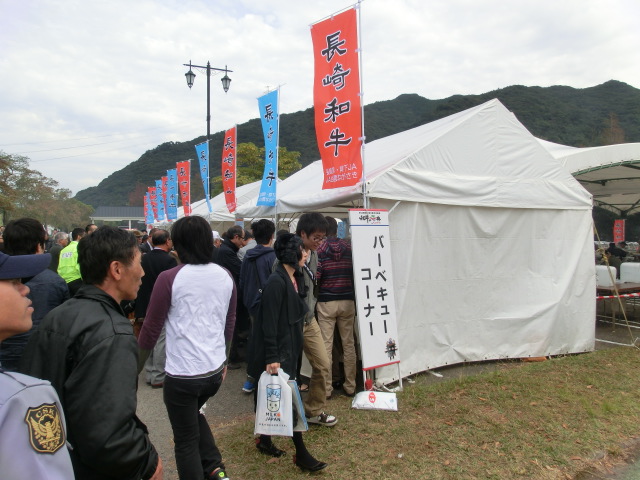 第28回 全国和牛能力共進会inながさきレポート1日目_d0237121_02584.jpg