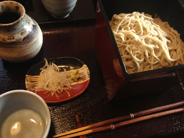 湯の山温泉で蕎麦　蕎茶亭 まるやま_e0113674_22497.jpg