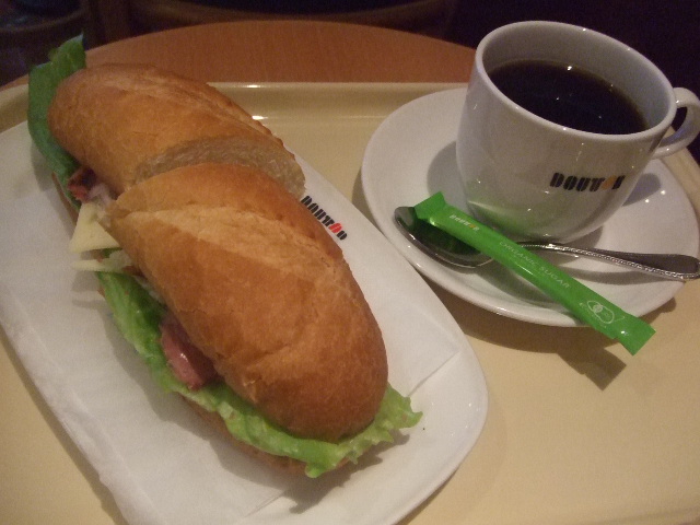 ドトール _f0076001_035852.jpg