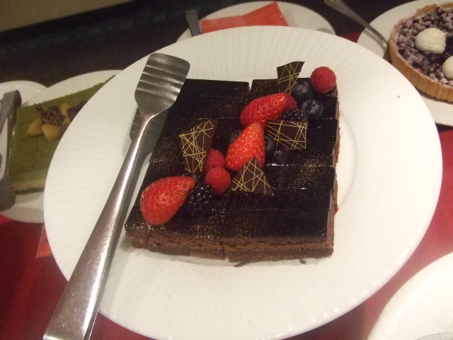 パレスホテル大宮 パルテール チョコレートスイーツブッフェ_f0076001_2326845.jpg