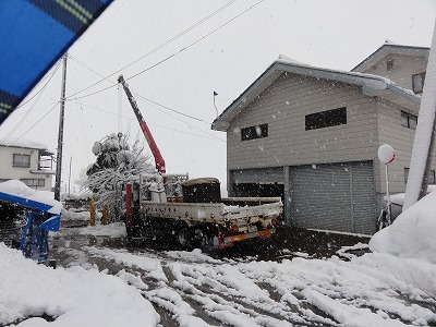 雪の中 井戸掃除 井戸洗浄_a0084753_1621786.jpg