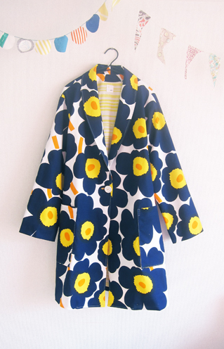 ローブコート☆marimekko_c0077384_15383251.jpg