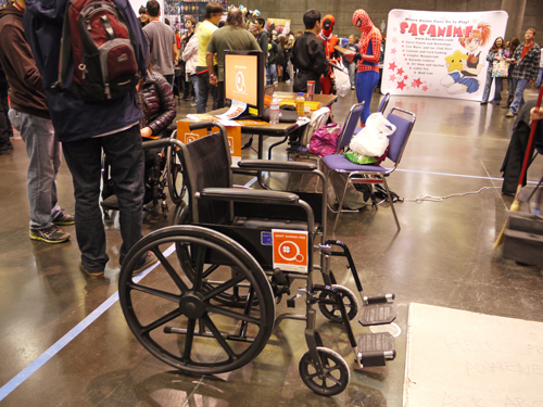 Sacanime アニメイベント で車椅子を体験 カリフォルニアの広い Sacanime アニメイベント で車椅子を体験 カリフォルニアの広い