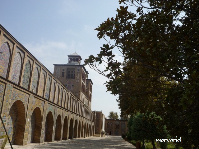 ｺﾞﾚｽﾀｰﾝ宮殿（Ｋａｋｈ-ｅ Ｇｏｌｅｓｔａｎ）ーⅥ　Shams-ol-‘Emareh（太陽の建物_b0203787_1653218.jpg