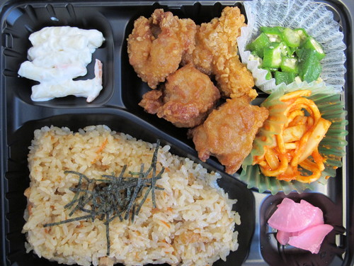 リッチ唐揚げ、お弁当_c0075701_1749376.jpg