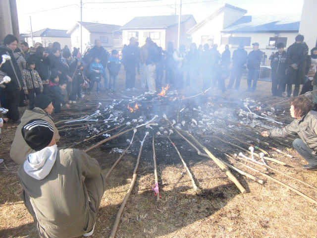 駿河台と津田・荒田島の「どんどん焼き」_f0141310_757892.jpg