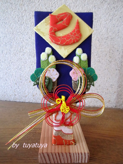 巳年の羽子板 A new year decoration_b0245877_1517442.jpg