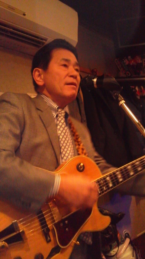 「はまなす」さんでライブ。_e0119092_11191094.jpg