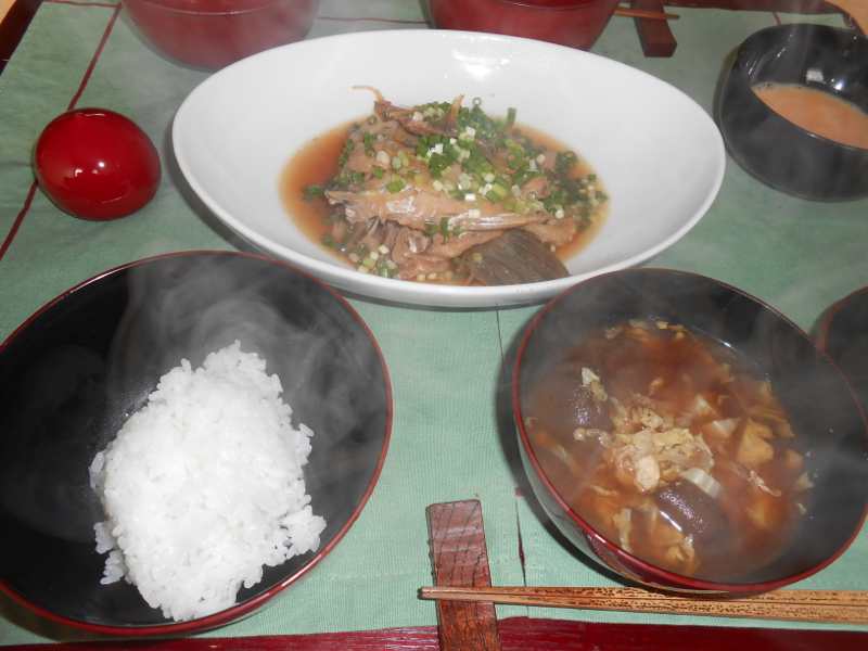 全部食べます カワハギあらの煮物 のび丸亭の 奥様ごはんですよ 日本ワインと日々の料理