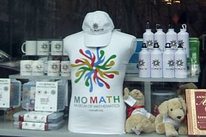 ニューヨークに数学ミュージアム（MoMath）がオープン!!!_b0007805_22385113.jpg