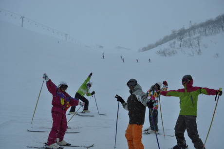 日本を代表する白馬八方スキー場で粉雪を楽しむ。_c0242406_18313219.jpg