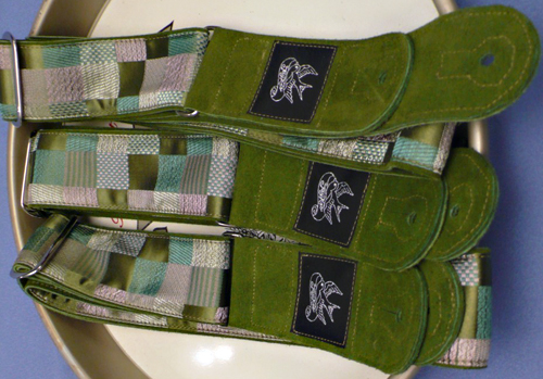 「Jaykco Guitar Straps」の「Limited Model」。_e0053731_199126.jpg