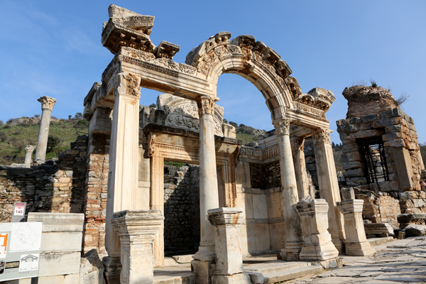 トルコ旅行 エフェソス遺跡_e0154202_0151127.jpg