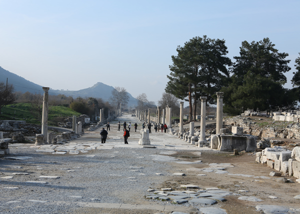 トルコ旅行 エフェソス遺跡_e0154202_01734.jpg