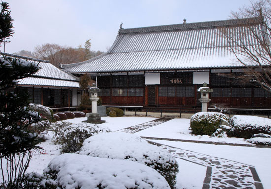 鷹ヶ峰 源光庵雪景色_e0048413_2192834.jpg
