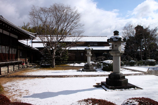 鷹ヶ峰 源光庵雪景色_e0048413_2194965.jpg
