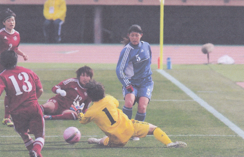 藤澤真凛大学サッカー選手大会で優勝！！_f0059321_1431339.jpg