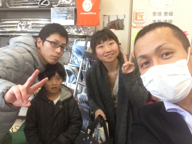 i様 ミラご成約ありがとうございます!ランクル80 ヘッドレストモニター修理完了 _b0127002_1536719.jpg