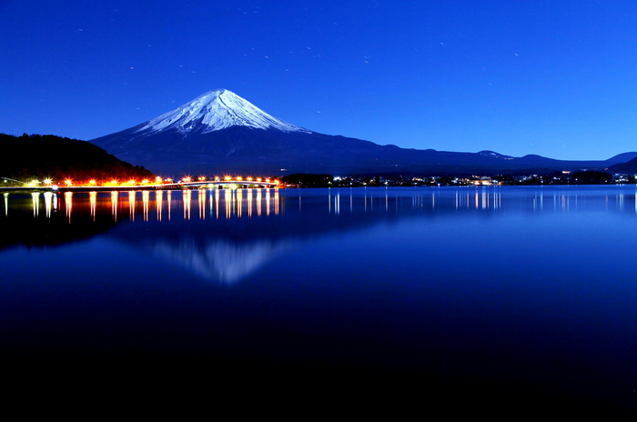 河口湖の夜_b0232463_7584970.jpg