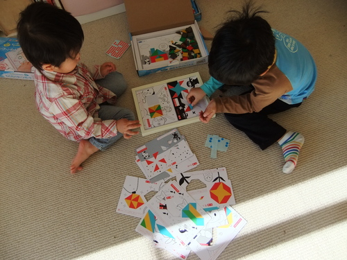 くもん 図形モザイクパズル 形のおもちゃ買いました わたし的日常 東京 おもちゃで幼児教育 中学受験