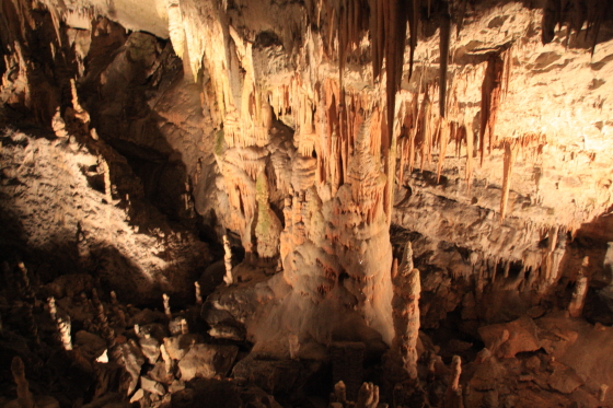 ヨーロッパ最大級の鍾乳洞と世界遺産に登録されているシュコツィアン洞窟群_a0113718_325848.jpg