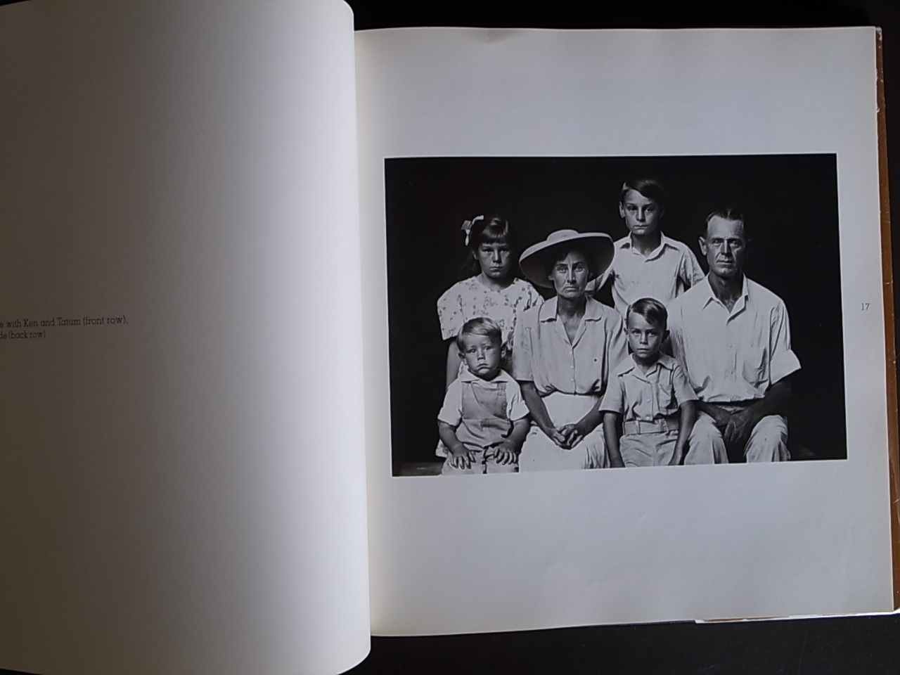 DISFARMER: THE HEBERT SPRINGS PORTRAITS 1939-1946 / Julia Scully
