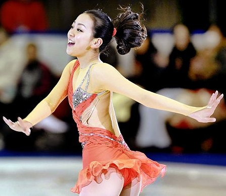 浅田真央　名古屋フィギュアスケートフェスティバル2013　動画　真央リズムで３A！_c0206758_13335753.jpg