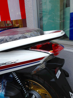 f0202818_22355751.gif