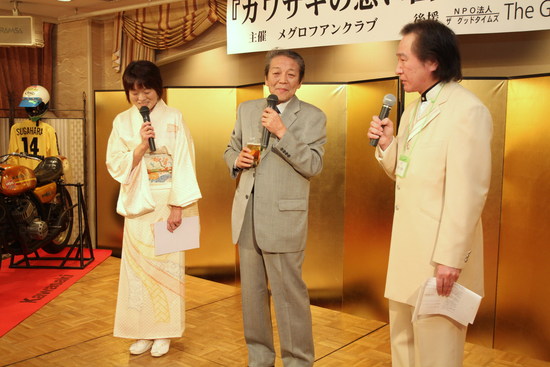 腰山峰子が動きだした_c0107149_88390.jpg