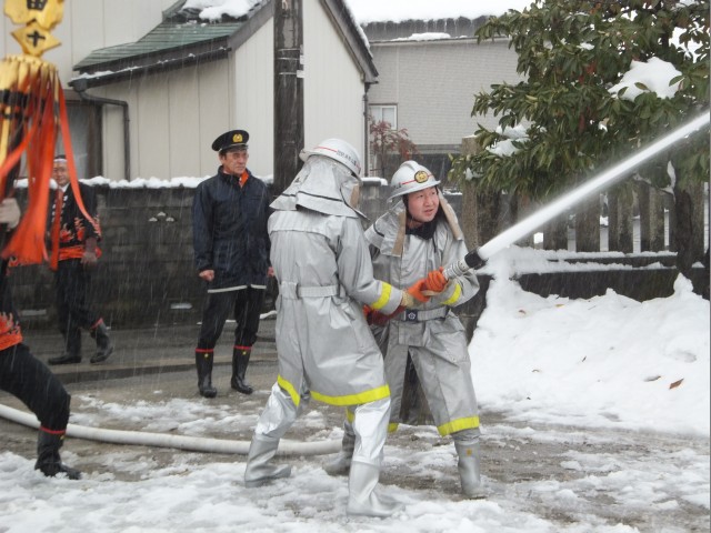 新年祝賀放水で無火災祈る_c0058453_16132462.jpg