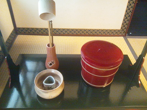 茶道”初釜” 新調した袴とコートで_d0230676_1794040.jpg