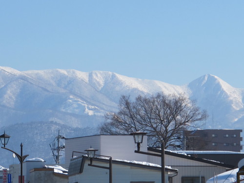 快晴の大寒、盆地米沢の山々（４）_c0075701_18313417.jpg