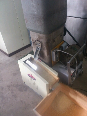 石取り除き機_b0152504_18395643.jpg